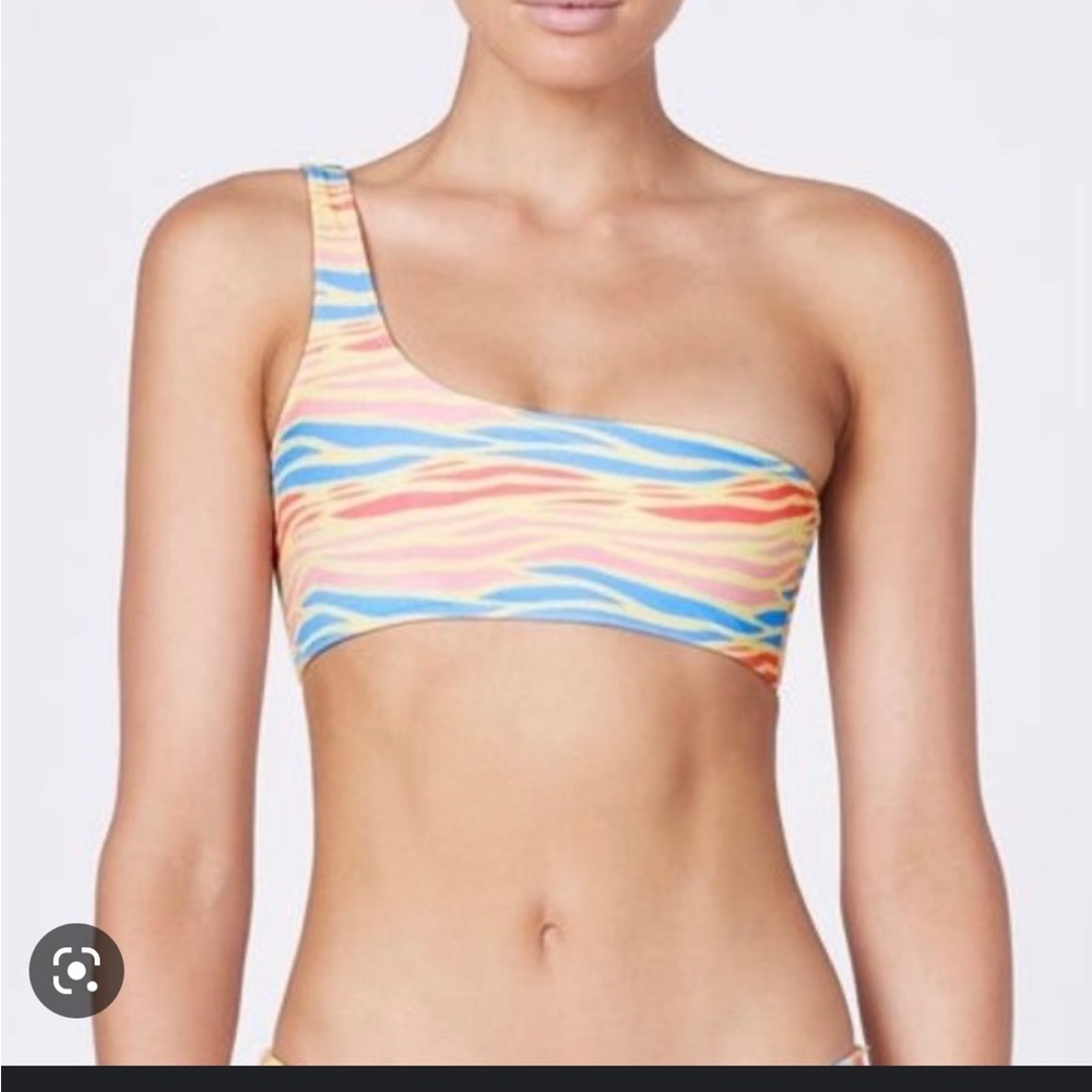 Triangl Melrose Grande Top- NEW